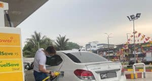 Singaporean Singapore RON95 subsidised petrol fuel lansi kiasu