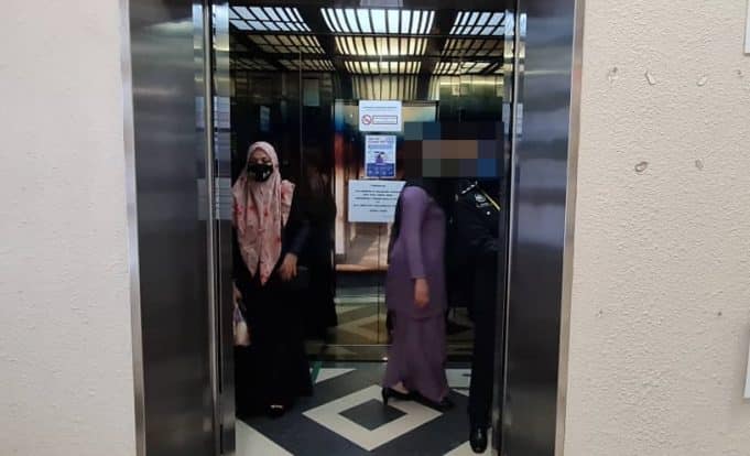 Fifth witness, Yasmin Nahar Mahmood (left) entered the lift after being cross-examined by the defence counsel today.