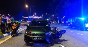 reckless illegal u-turn The accident at Kilometre 4 Jalan Pekan – Kuantan involved a Perodua Bezza and Yamaha 135LC.