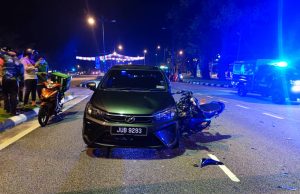 reckless illegal u-turn The accident at Kilometre 4 Jalan Pekan – Kuantan involved a Perodua Bezza and Yamaha 135LC.
