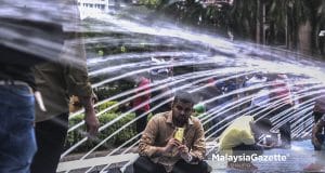 The foreigners roaming around Kuala Lumpur in conjunction with the Hari Raya Aidilfitri public holiday. PIX AMIRUL SHAUFIQ / MalaysiaGazette / 03 MAY 2022.