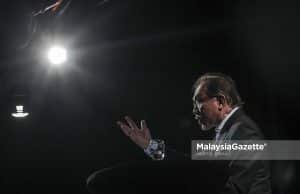 Kek jangan makan seorang, elit politik makan banyak – Anwar