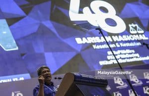Deputy President of Barisan Nasional Datuk Seri Mohamad Hasan delivering a speech in conjunction with the Barisan Nasional (BN) Convention 2022 and the 48th BN Anniversary at the World Trade Centre Kuala Lumpur (WTCKL). PIX: HAZROL ZAINAL / MalaysiaGazette / 01 JUNE 2022.