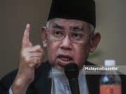 Kemelut politik: Setiap detik berlalu sebabkan kerugian berbilion ringgit – Mohd Azmi MAPIM, Mohd Azmi Abdul Hamid. derogatory Prophet Muhammad Indians Hindu Hindus Islam Muslims