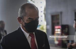 The Former Chief Secretary to the Government, Tan Sri Sidek Mohd Hassan arrives at the court for the trial involving Datuk Seri Najib Razak on tampering 1Malaysia Development Berhad (1MDB) final audit report. PIX: AMIRUL SHAUFIQ / MalaysiaGazette / 08 JUNE 2022. commensurate salary 1MBD