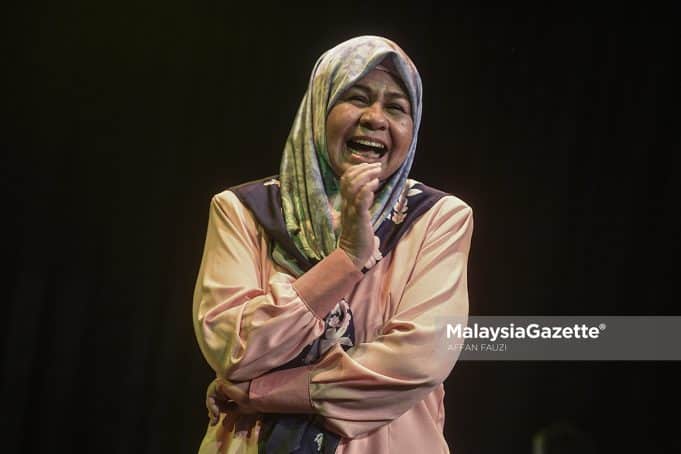 PC Teater Dara Makcik Bawang