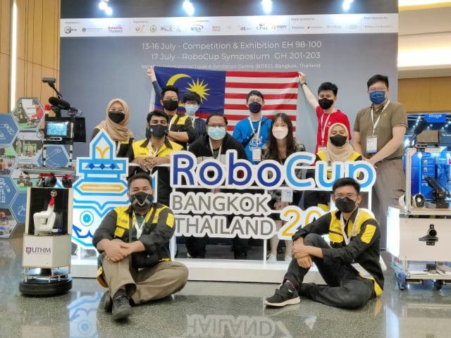 Uthm Robe Penerapan STEM di peringkat universiti