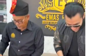 Syamsul, Kazar muncul bersama di TikTok