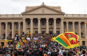 Tangguhkan perjalanan ke Sri Lanka