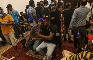 Presiden Sri Lanka umum lepas jawatan selepas kediamanan diserbu