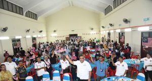 Ketua Cabang Hulu Selangor, Sathia Prakash Nadarajan melancarkan program Semarak Kembara Merdeka 1.0 di Dewan Ulu Bernam, Hulu Selangor.