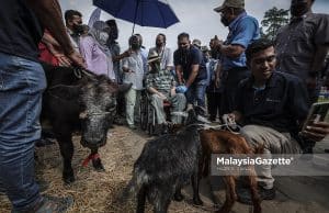 Tun Abdullah Lawat Laman Ternakan di MAHA 2022