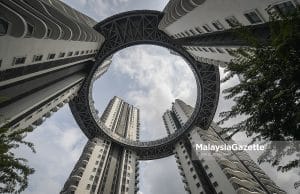 Mercu tanda ‘sky ring bridge’ Datum Jelatek mengagumkan