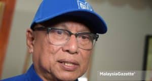Wan Ahmad Fayhsal ADUN Ijok gimik politik puad zarkashi MPN demokrasi UMNO nor salwani Kerajaan Perpaduan Kit Siang Rafizi ringgit SPRM