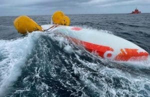 Kelasi Perancis bertahan 16 jam dalam bot terbalik di Atlantik