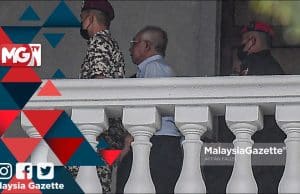 MGNews : Najib Tenang Tinggalkan Kamar Mahkamah