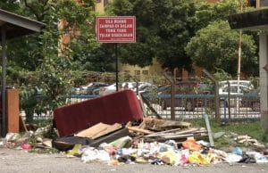 Lebih 10 tahun ‘dijamu’ bau sampah