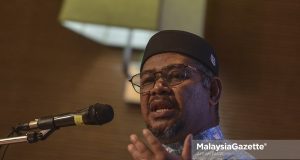 Mohd Khairuddin Aman Razali masjid terengganu kematian jamaah Islam Khairuddin Aman Razali MN Nurul Izzah adu domba penasihat kerajaan
