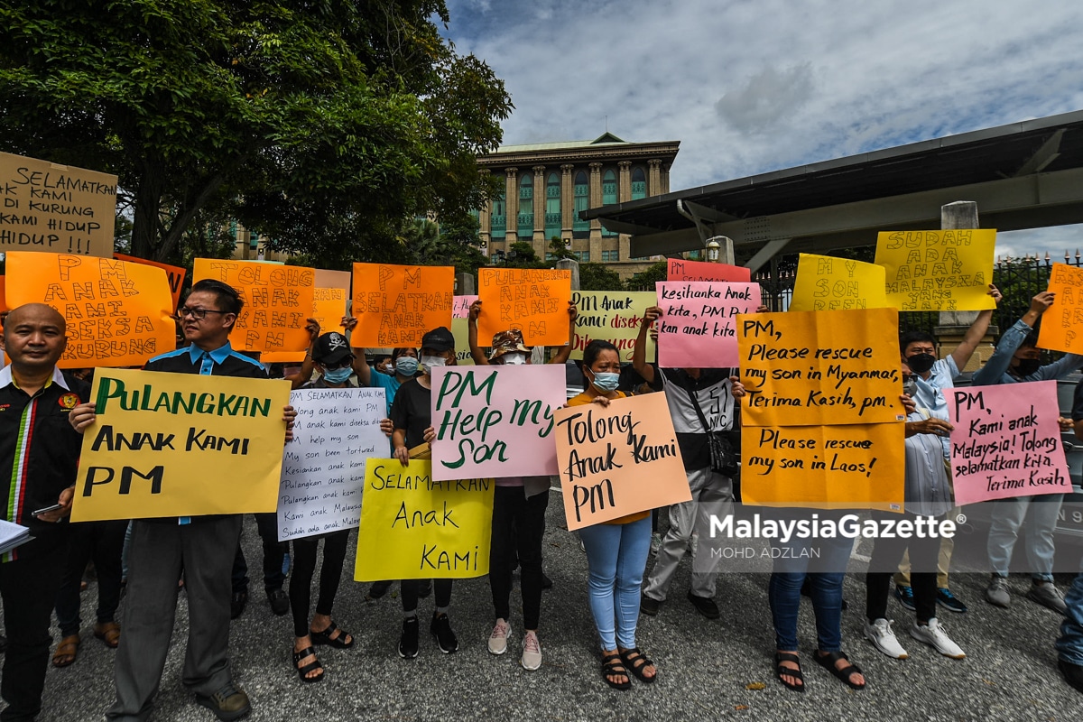 Keluarga Mangsa Pemerdagangan Manusia Serah Memorandum Kepada PM