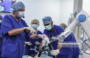 HKL sediakan pembedahan penggantian sendi secara robotik