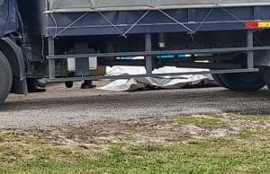 Dua remaja ditemui mati dalam kereta
