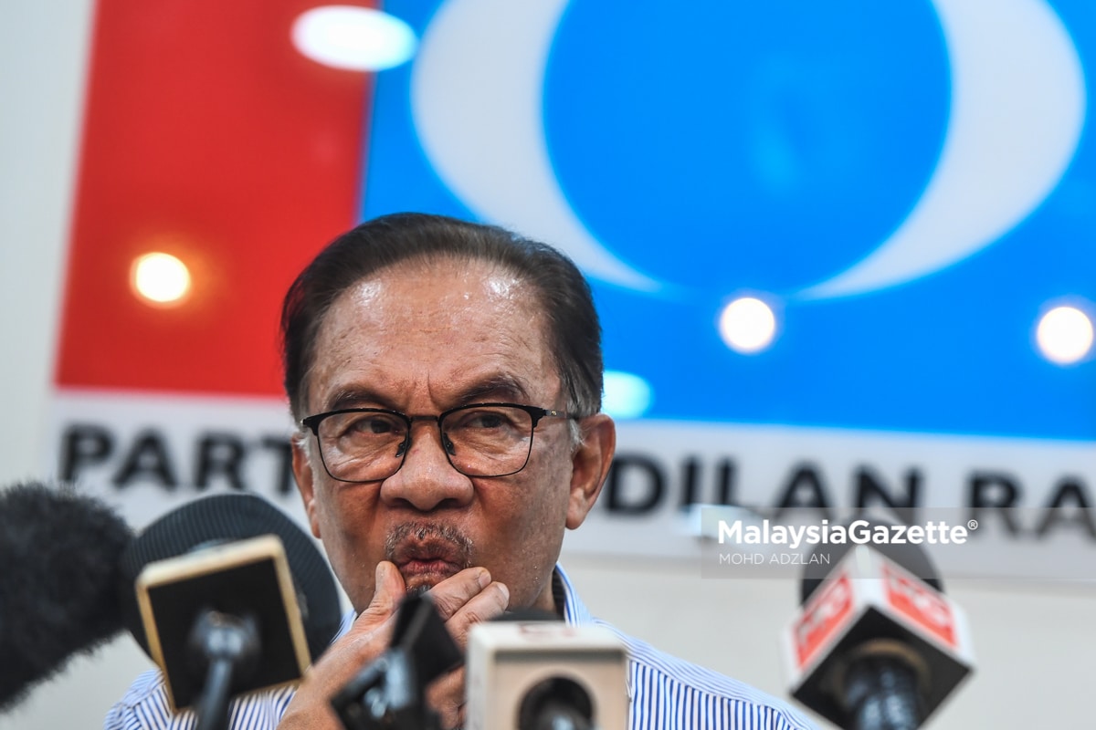 Anwar Tidak Layak Digelar Menteri Kewangan Terbaik Di Malaysia 9988