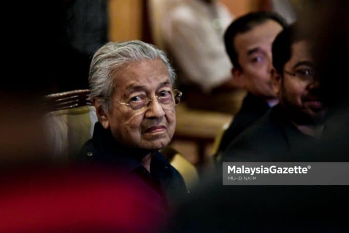 Ada Nampak Saya Nyanyuk? - Mahathir