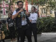 Zahidi Zainul Santai Bersama Komuniti ‘Buskers KL’