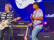 Hebat! KJ tayang bakat main gitar