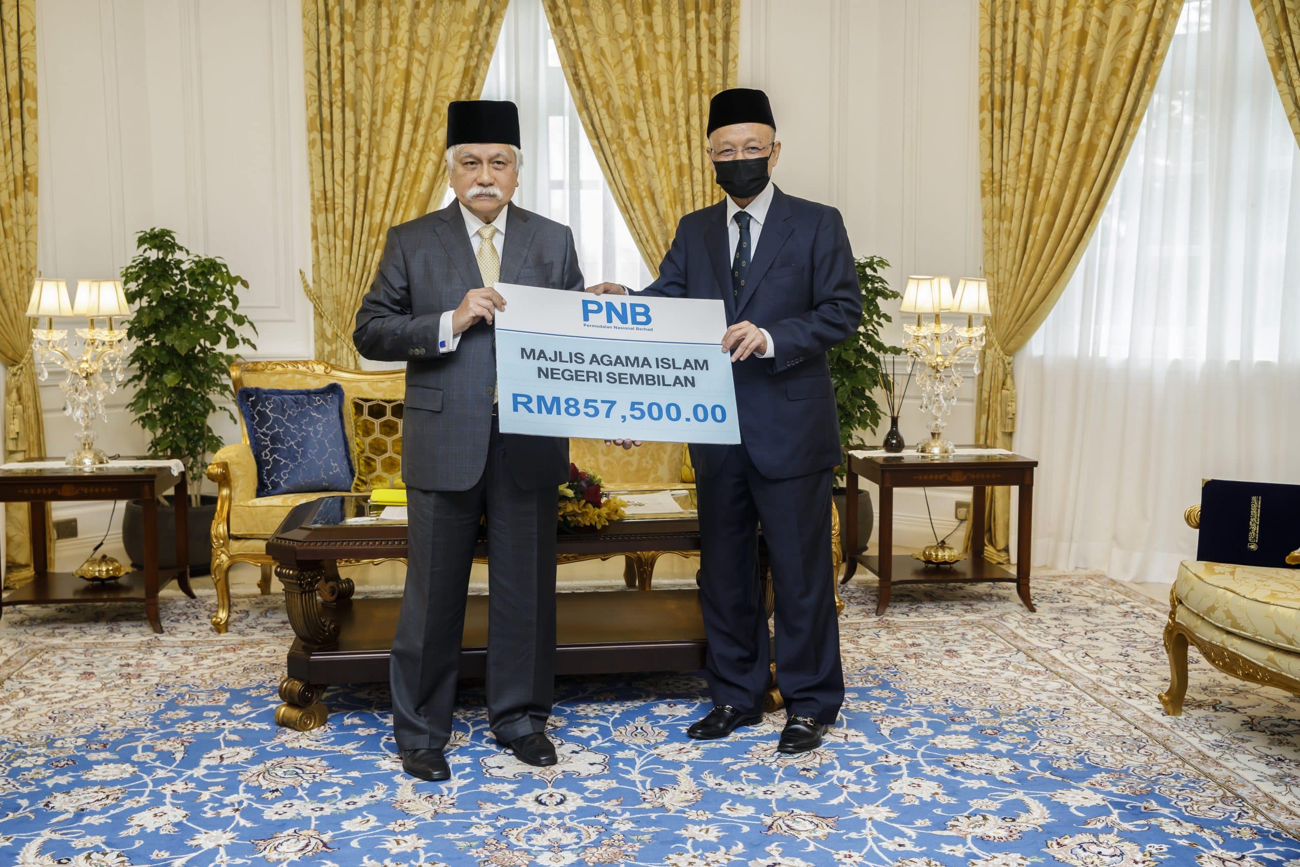 PNB serah zakat RM857,500 kepada Negeri Sembilan