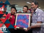 MGNews: Kepada Ahli Politik Yang Tidak Dapat Kerusi, “Call 15555” – KJ