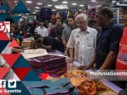 MGNews: Selesai Di Bera Ismail Sabri Tinjau Pula Kemeriahan Little India Di Brickfield
