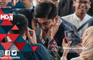 MGNews : Penyokong Syed Saddiq Bersolidariti Tunggu Keputusan Mahkamah