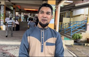 Teruja jadi pengundi pertama
