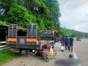 Penunggang motosikal maut rempuh belakang lori tunda
