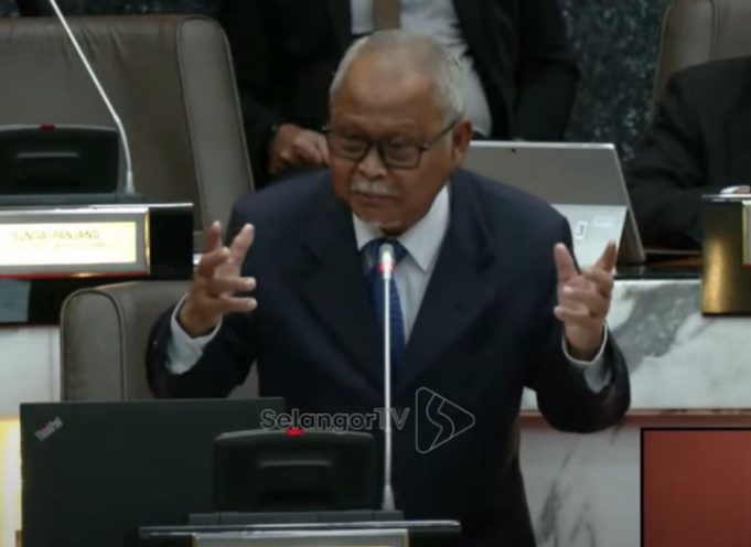 Ahli Dewan Negeri Sungai Burong Datuk Mohd Shamsudin Lias2