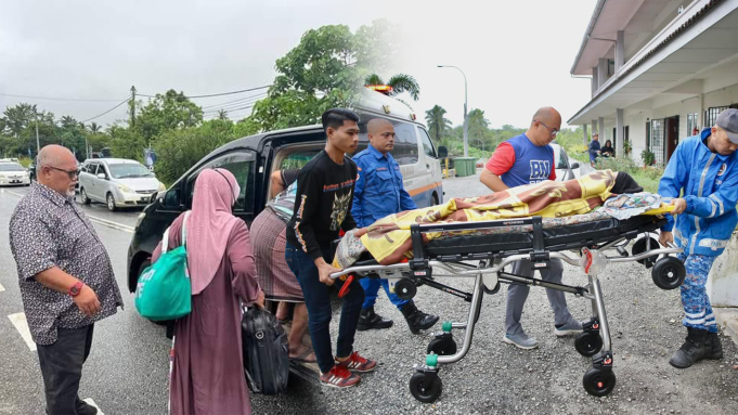 Calon BN, PN Berganding Bahu Bantu Mangsa Banjir