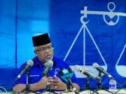 Keluar notis roboh gerai peniaga, cuba kelirukan pengundi BN? – Syed Ibrahim