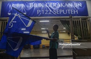 Bilik-Bilik Gerakan Sibuk Hingga Lewat Malam #PRU15