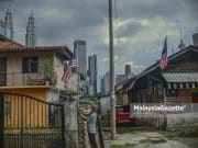 Jika PH jadi kerajaan, saya janji nasib penduduk Kampung Baru terbela – Khalid
