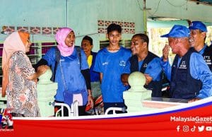 #PRU15: Penat Tak Cikgu? Mestilah Tapi Kita Nak Pastikan Kubu Gajah Kembali Kepada BN! – Osman