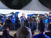 menipu rakyat
