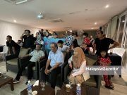 Hujan lebat tidak halang orang ramai tonton final Piala Dunia di Adena Beach Resort