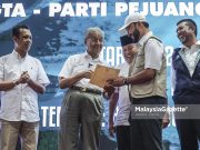 Tun M tak yakin kepimpinan Mukhriz?