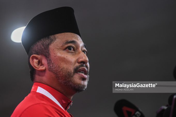 UMNO PH politik wang Najib rumah Isham Jalil