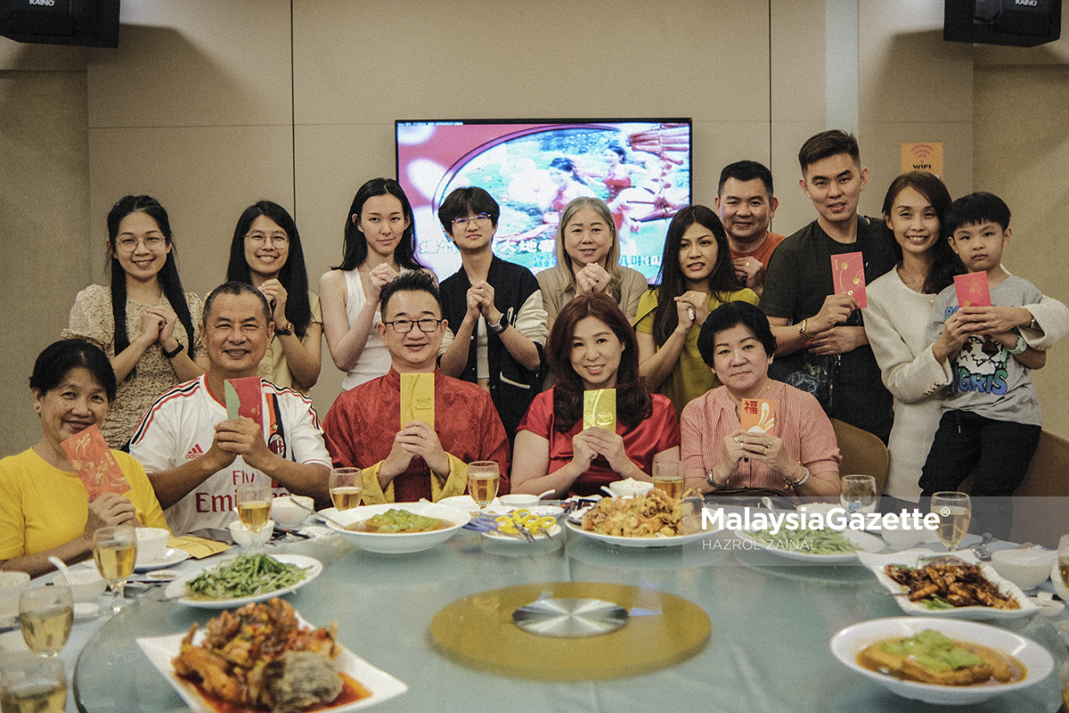 LENSA MG | Meriahnya Makan Besar Keluarga Low Wee Heng