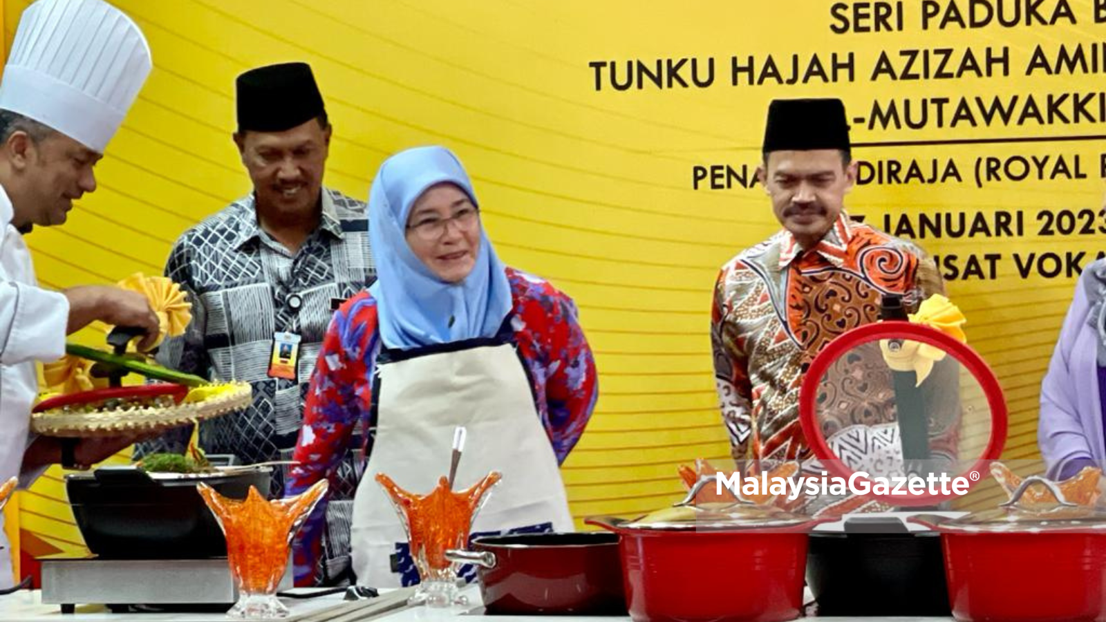 Pes asam pedas, rendang betawi resepi air tangan Permaisuri Agong dijual