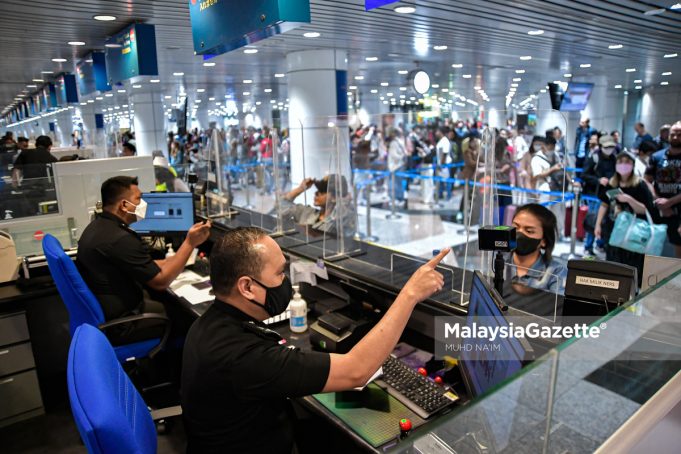 MGF01022023_LAWATAN OPERASI IMIGRESEN MALAYSIA-26