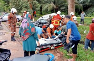 Dua wanita maut dalam nahas tiga kenderaan