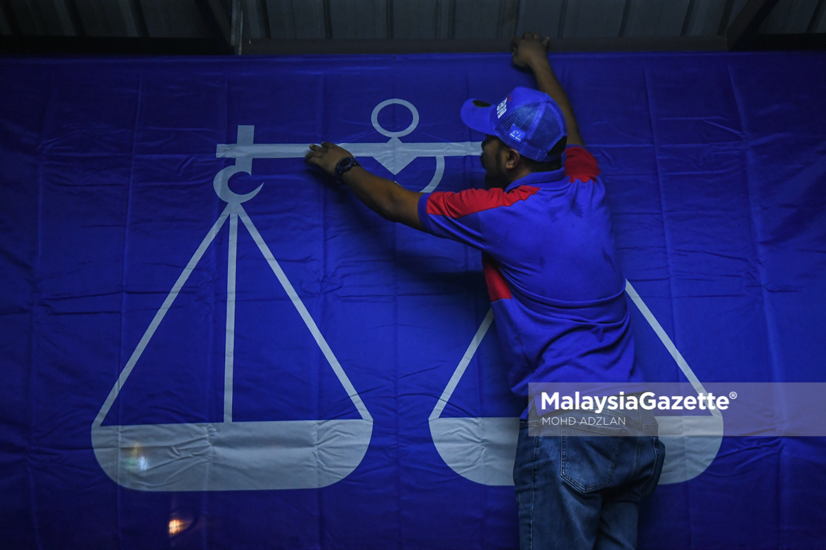UMNO guna lambang dacing pada PRN enam negeri – Ahmad Zahid UMNO guna lambang dacing pada PRN enam negeri – Ahmad Zahid